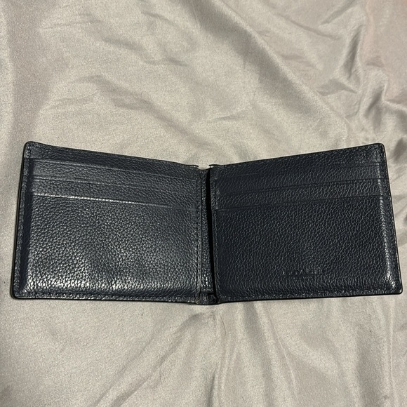Coach wallet - Picture 2 of 3